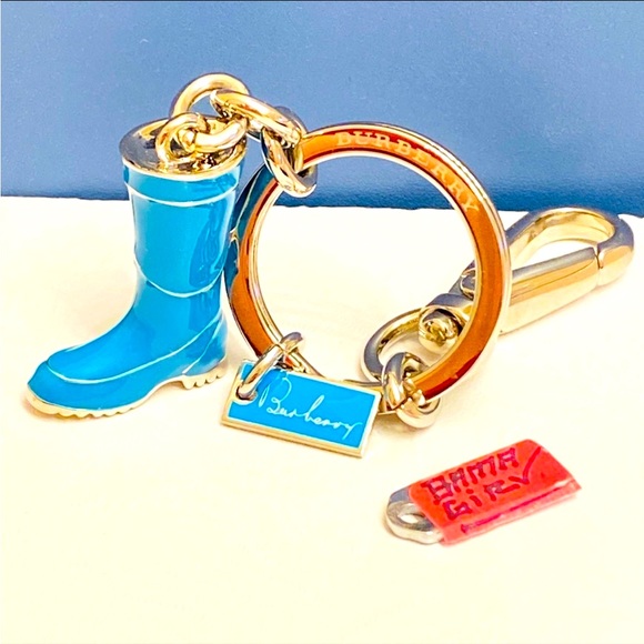 NWOT Burberry Boot Keychain/ Bag Charm - Picture 11 of 11